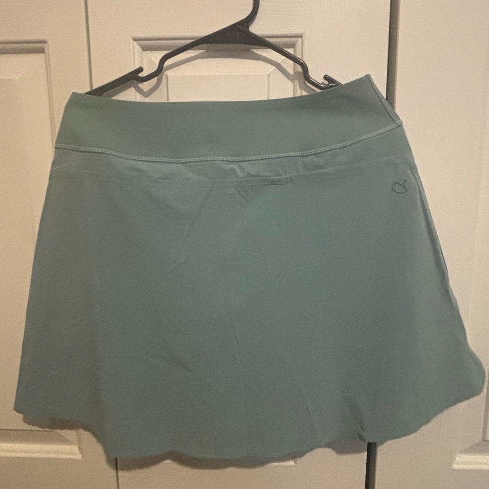 puma Skirt with built in shorts- Medium